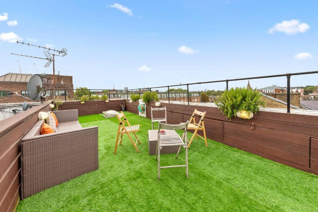 Spacious Sleep 11 With Terrace In Earls Court Ec99 Londres Exterior foto